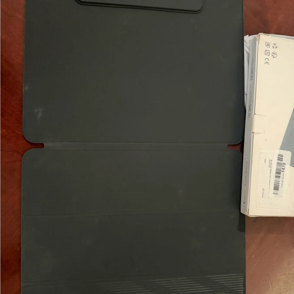 Amazon black Tablet Cover. For iPad Pro 13